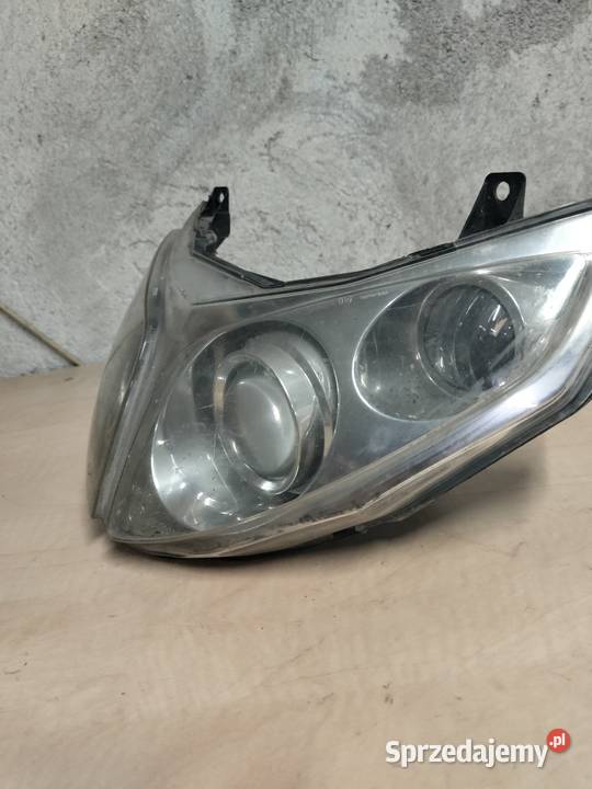 Lampa przód Peugeot speedfire 50 100 Reflektory i halogeny