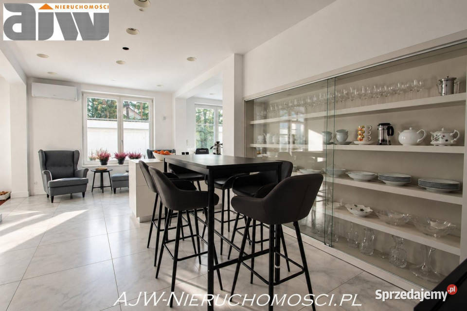 Dom wolnostojący 450m2 Izabelin B sprzedam