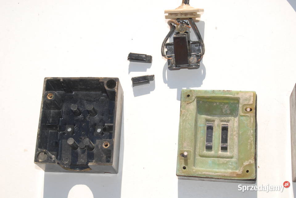 Stare przełączniki do światła włącz wyłącz Antyki, Sztuka, Kolekcje śląskie Cieszyn sprzedam
