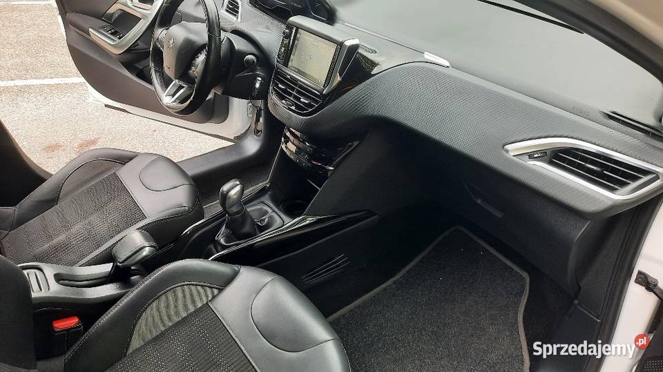 Peugeot 2008 12 PureTech 110 ALLURE Navi Klima relingi dachowe Jaśkowice sprzedam