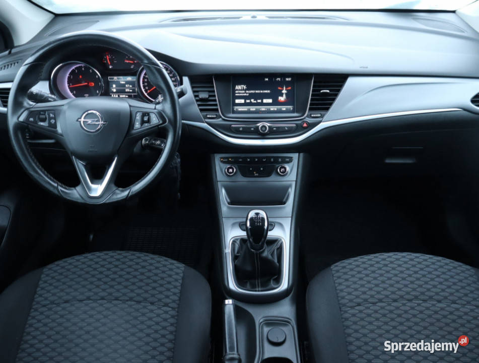 Opel Astra 14 T Piaseczno