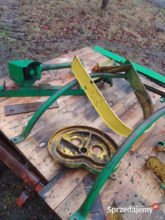 Do prasy kostkującej John Deere Augustów