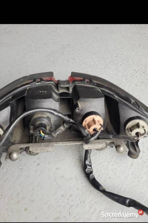 YAMAHA FJR 1300 2012 LAMPA TYŁ TYLNA Lampy tylne Nowy Tomyśl