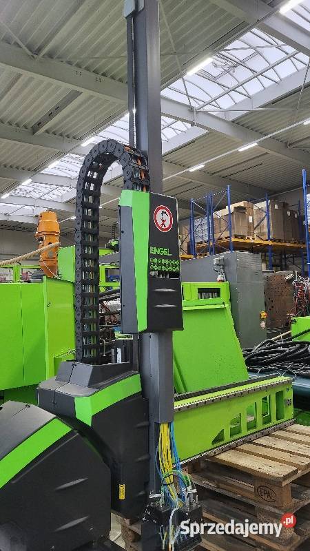 Wtryskarka Engel ES 2550400 HL z robotem Viper Produkcja zachodniopomorskie Białogard