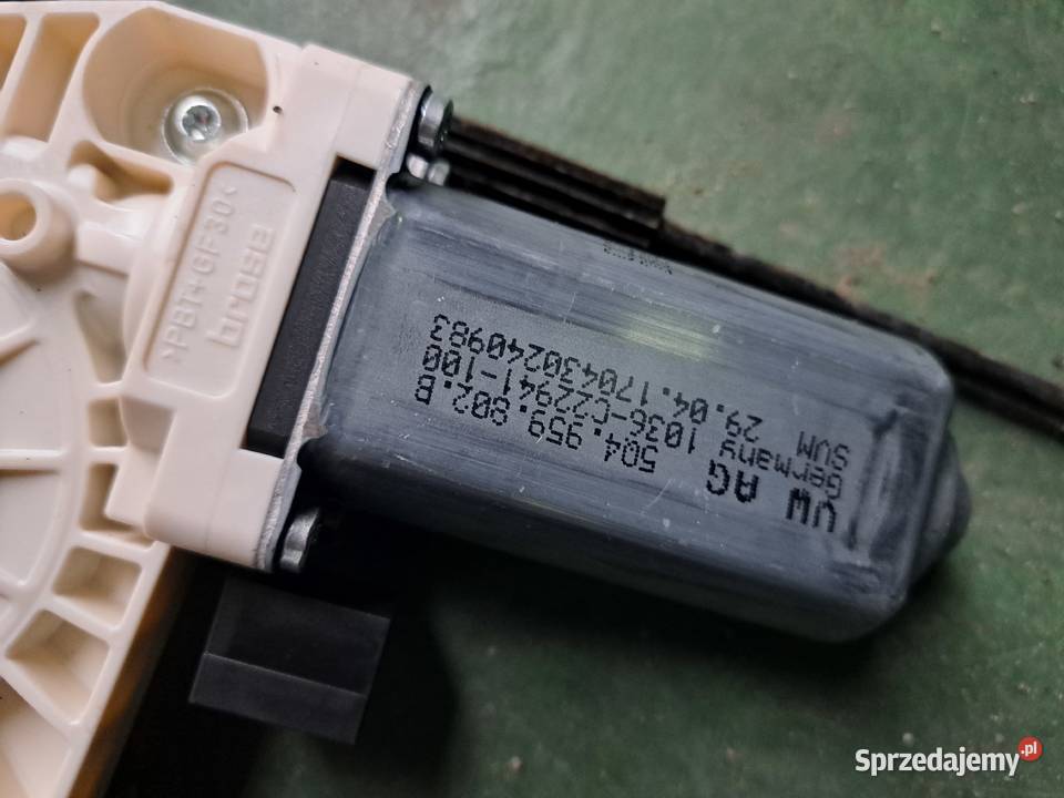 Passat b8 podnośnik szyby prawy przód 3g837462c osobowe Gorzów Wielkopolski
