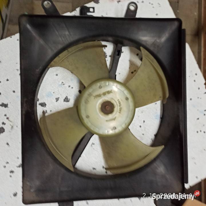 Honda civic 14 benzyna sport lampa tył Rok produkcji 2004 śląskie Bielsko-Biała sprzedam