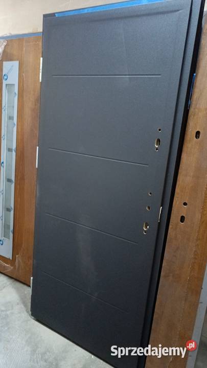 Drzwi techniczne zewnętrzne nowe Komorniki