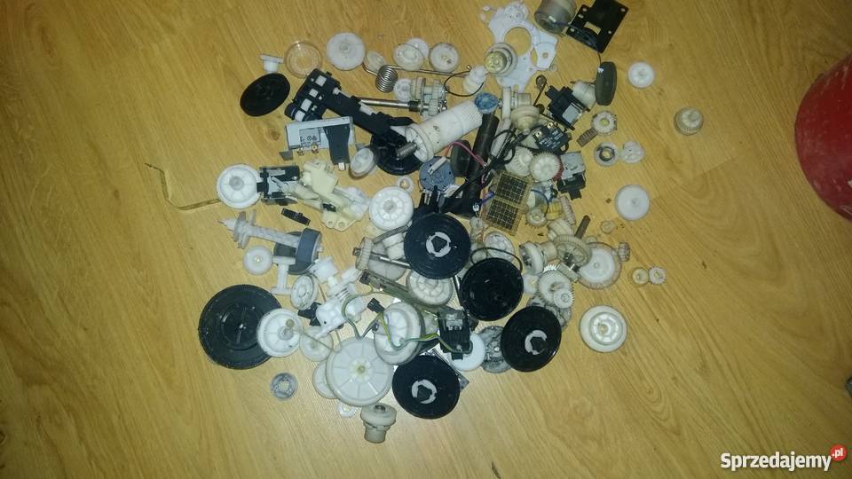 Różnego rodzaju plastikowe trybiki Łęczna