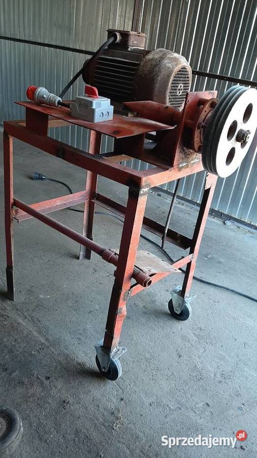 Łuparka świdrowa do drewna drzewa rębak łupak Mrozy