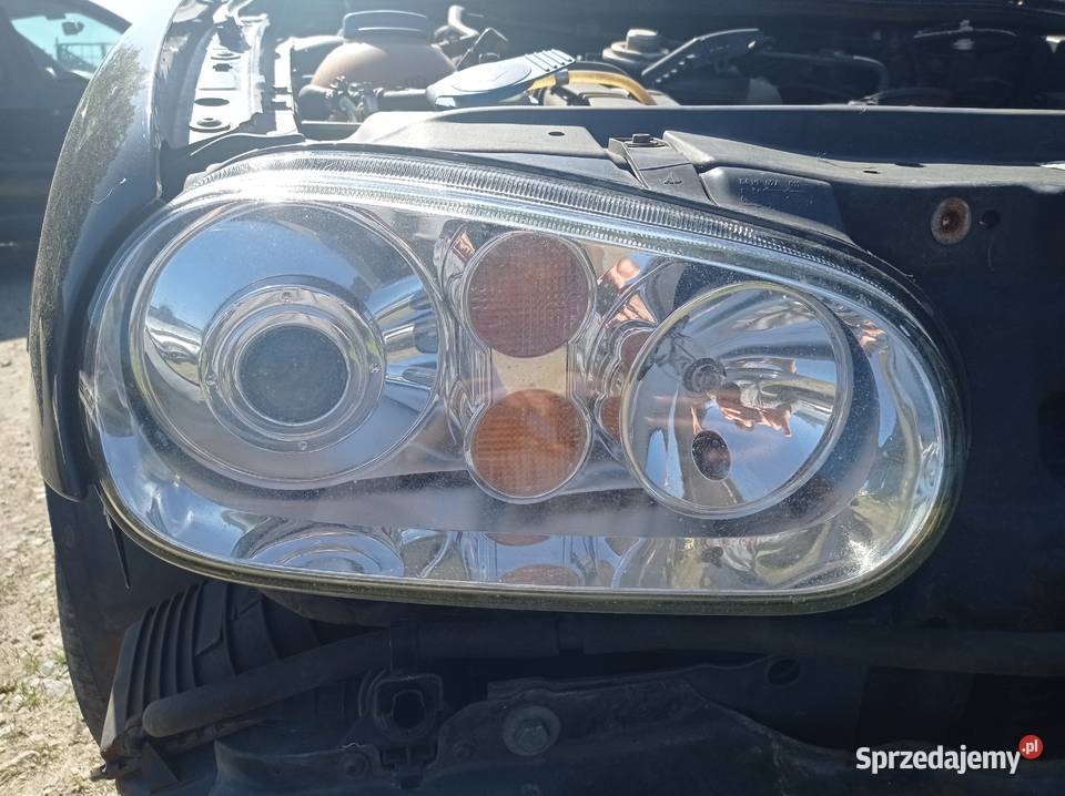 Lampa prawa przednia Xenon Volkswagen Golf IV Szklarka Myślniewska sprzedam