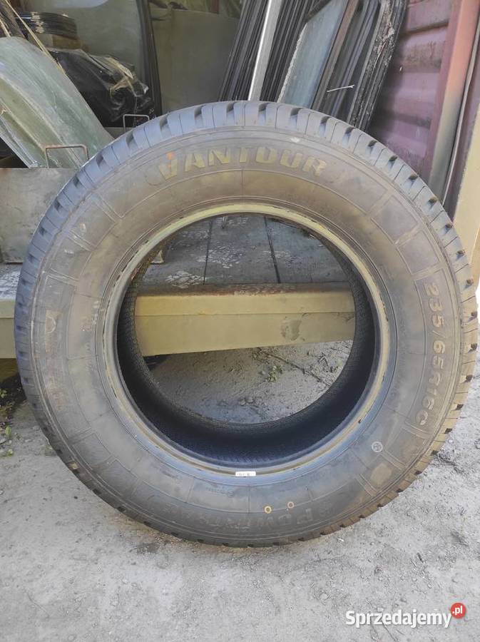 Opona Vantour Powertrac 23565 R 16C nowa z Ostrowiec Świętokrzyski