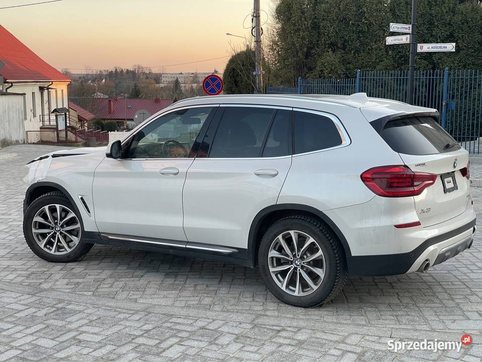 BMW X3 XDrive30i luxury line serwisowany zadbany światła LED Staszów