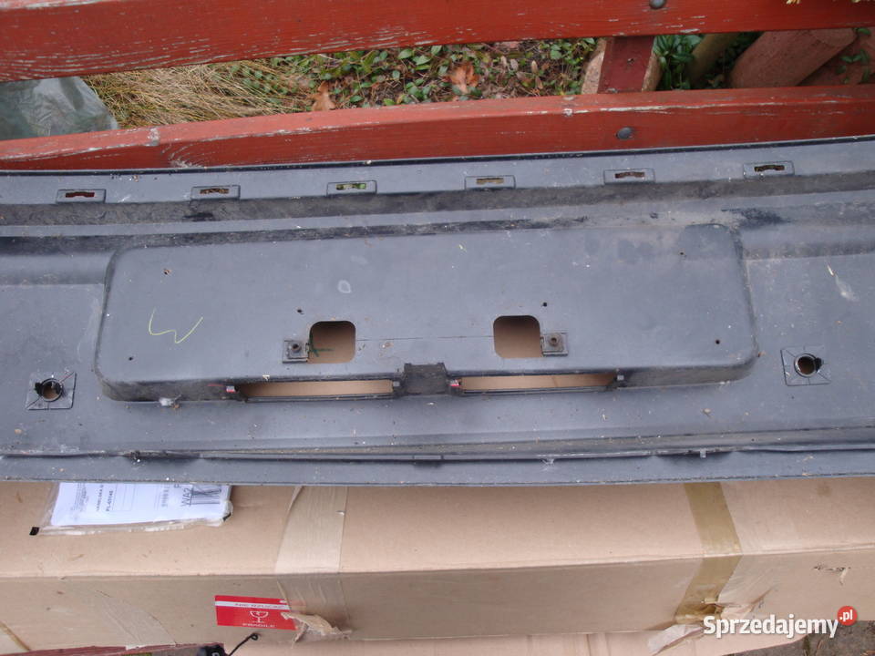 ZDERZAK TYLNY TYŁ TOYOTA AURIS II LIFT HB Warszawa