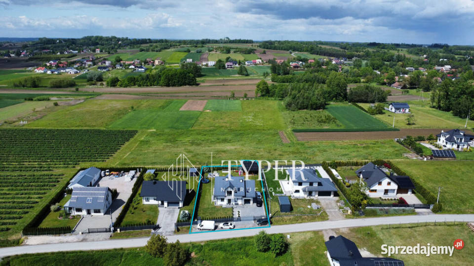 Nowoczesny dom Pawęzów 164 m2 energooszczędny Rok budowy 2017