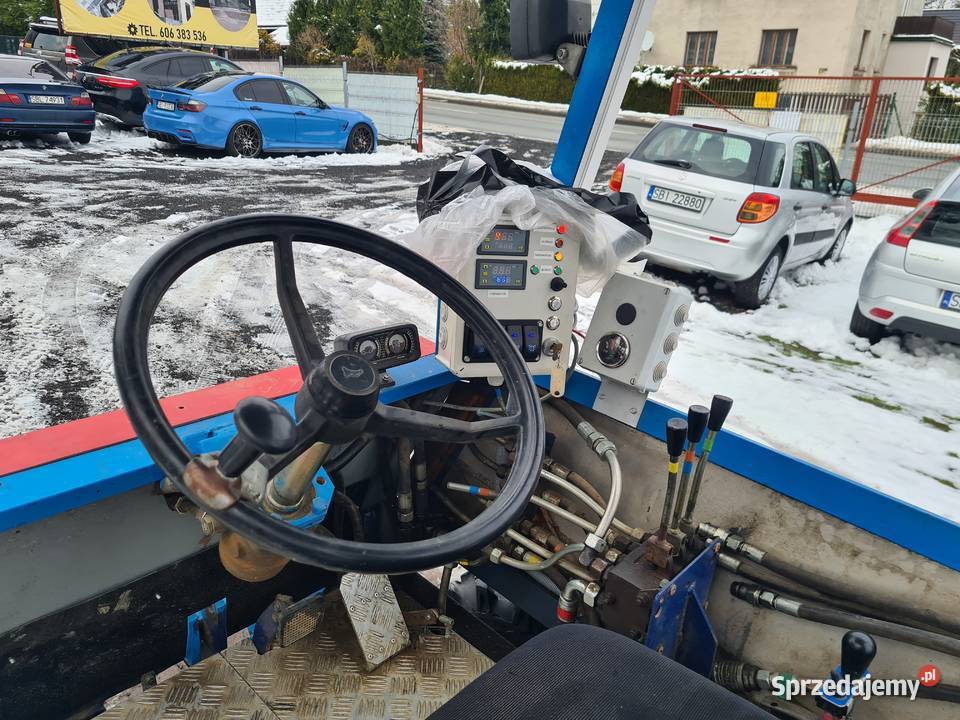 PojazdMaszyna do wożenia drzewa z lasu 4x4 2 Rok produkcji 1994 Bujaków