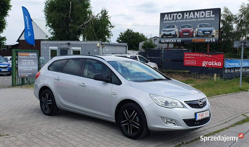 Opel Astra Oryginalny lakier6 biegówŚwiatła garażowany sprzedam