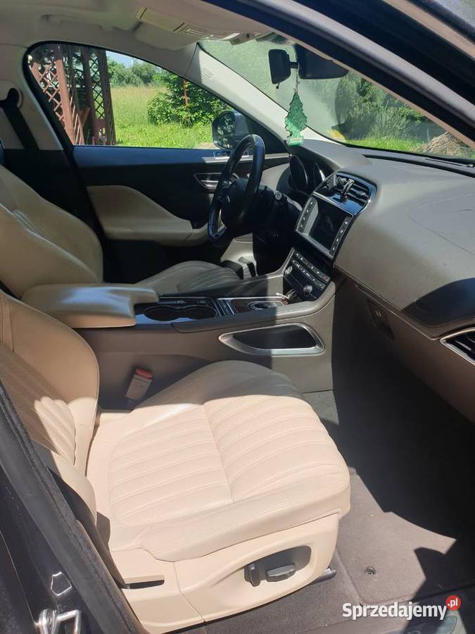Jaguar Fpace jasna skora zadbany