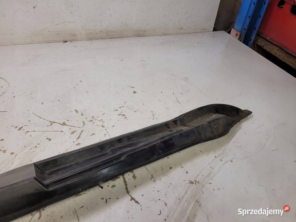 WYGŁUSZENIE BŁOTNIKA PRAWE AUDI Q5 8R 8R0821112B Przystajń