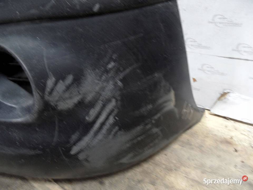 NISSAN VANETTE E 02r zderzak przód świętokrzyskie