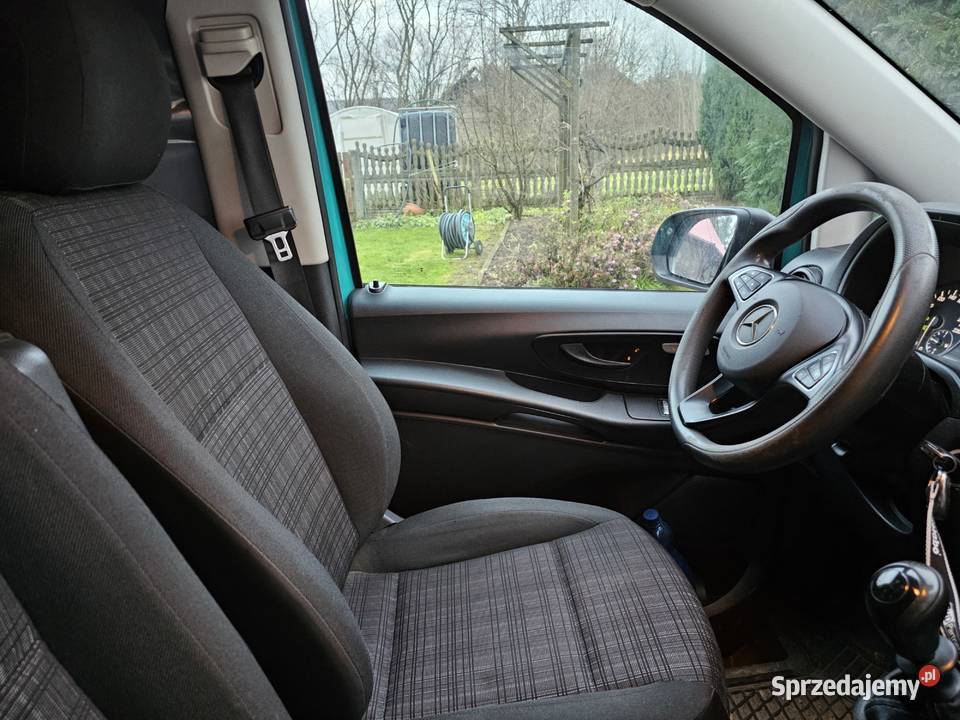 Mercedes Vito 2016r 21 CDI 3osobowy Trzydnik Duży