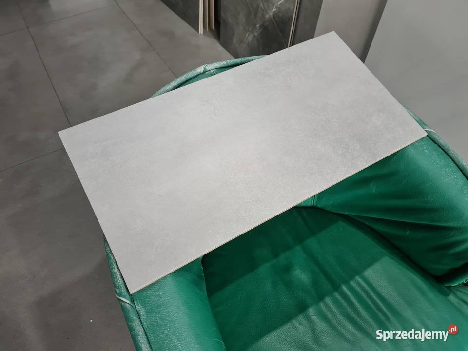 PŁYTKA GRESOWA WALK GREY 30X60 GAT 2 STARGRES Opoczno