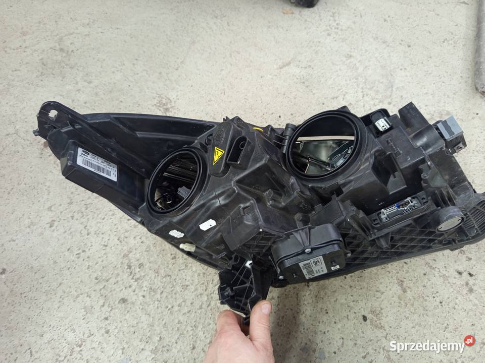 Reflektor lewy Ford Kuga bi Xenon orginalny podkarpackie Rzeszów sprzedam