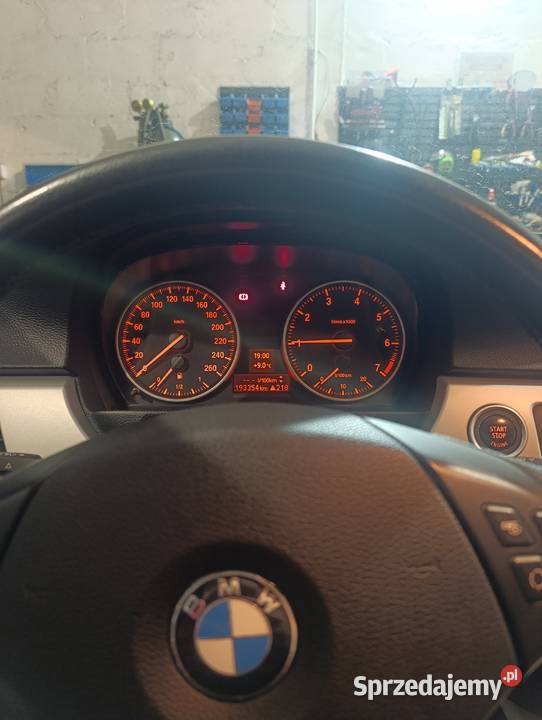 BMW E90 lift 2010 143KM świętokrzyskie Pawłów