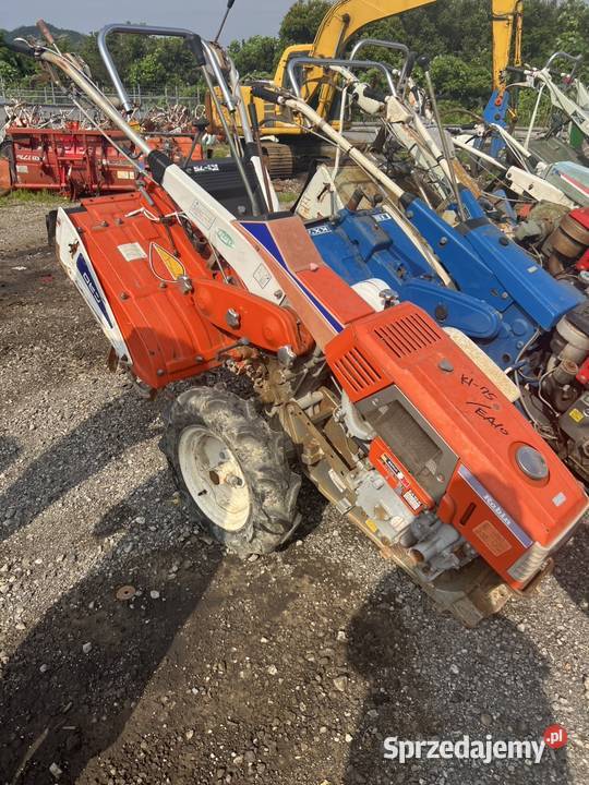 Ciągnik Kubota K175