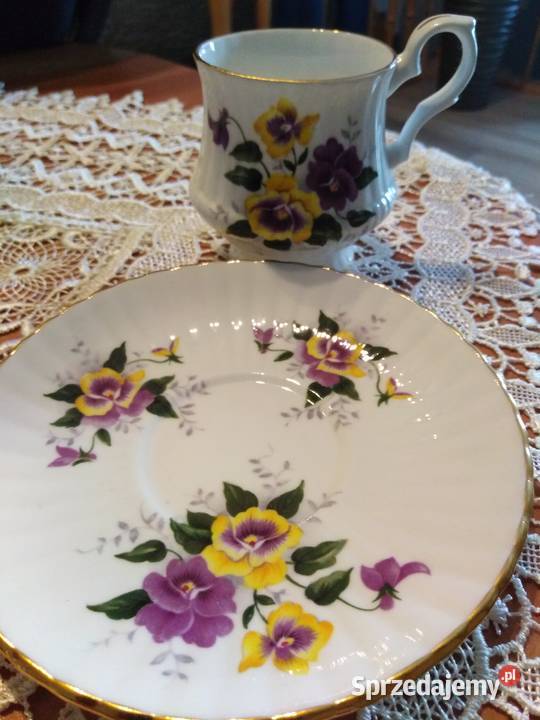 Filiżanka angielska Brzeg