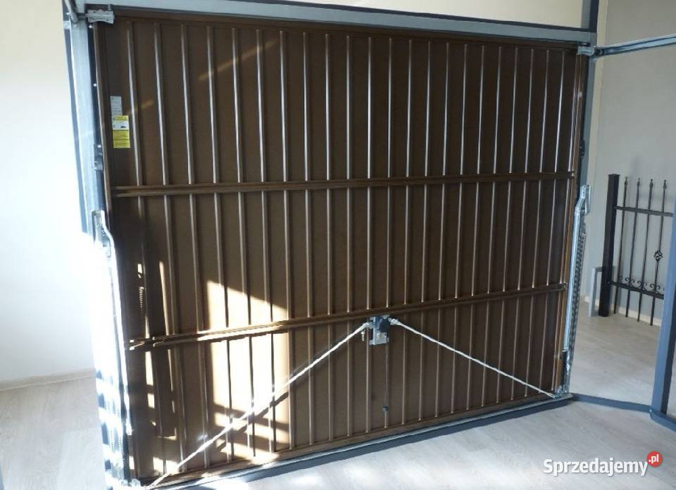Brama garażowa uchylna 3000x2100 antracyt brąz Wrocław