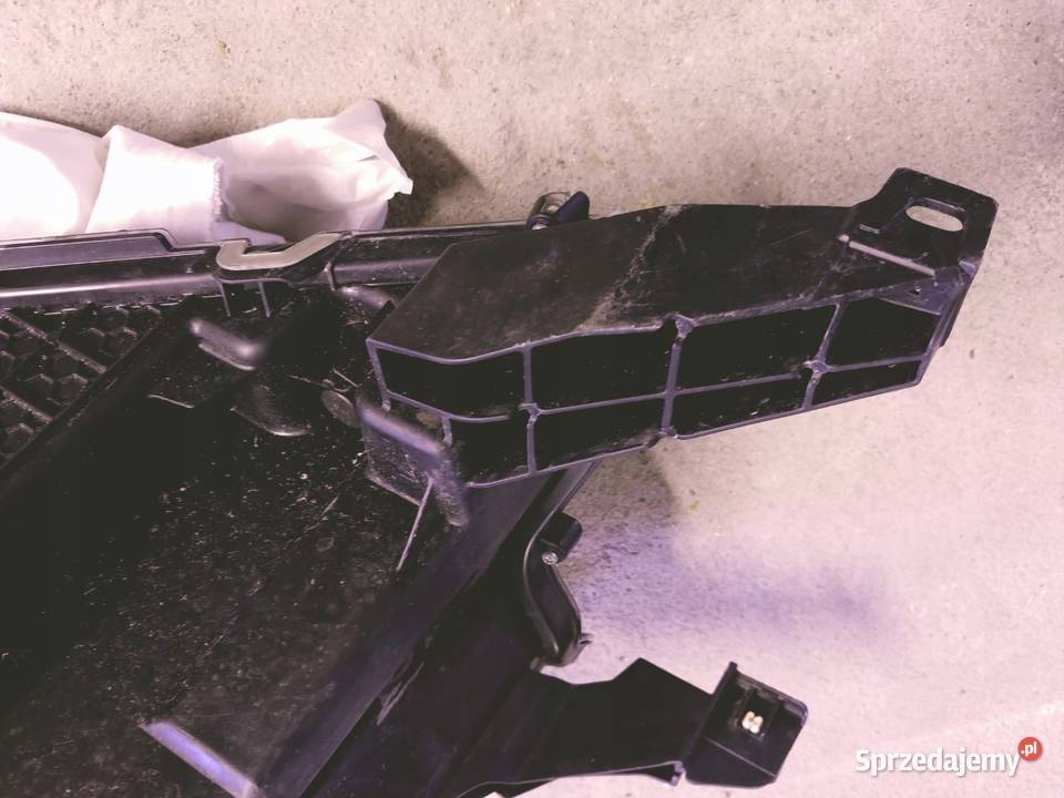 TOYOTA LAND CRUISER PRADO 150 18 LAMPA PRAWY Nowy Tomyśl