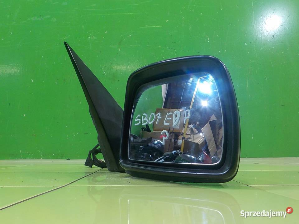 BMW X3 E83 LIFT 20 D 07r 5D lusterko prawe