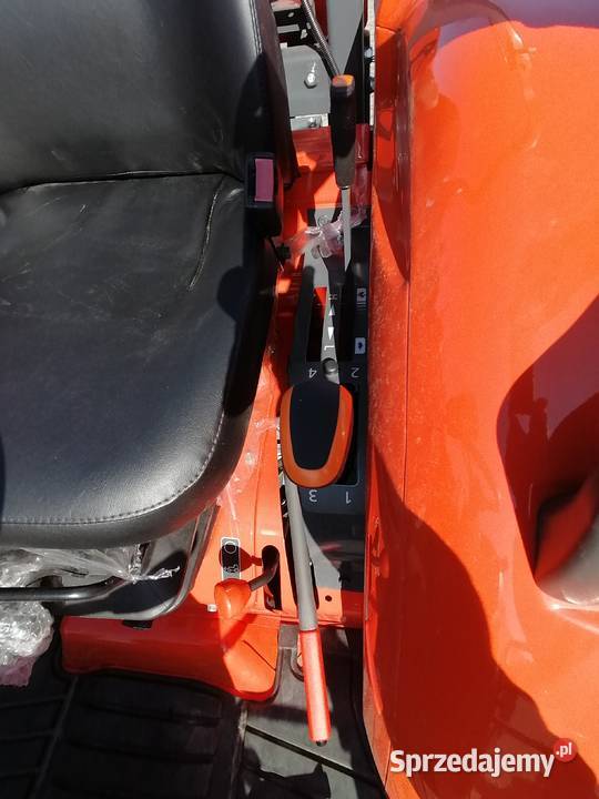 Traktor kompaktowy Kubota L1452 nowy 5 lat Błonie-Wieś