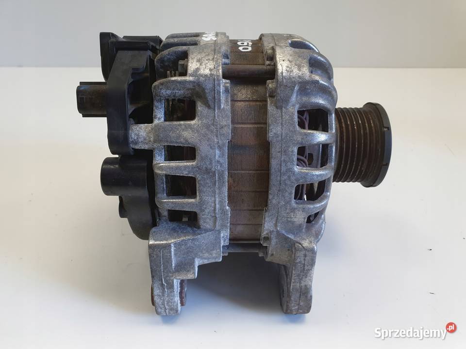 ALTERNATOR Dacia Sandero 09 TCe 231002854R Rudka