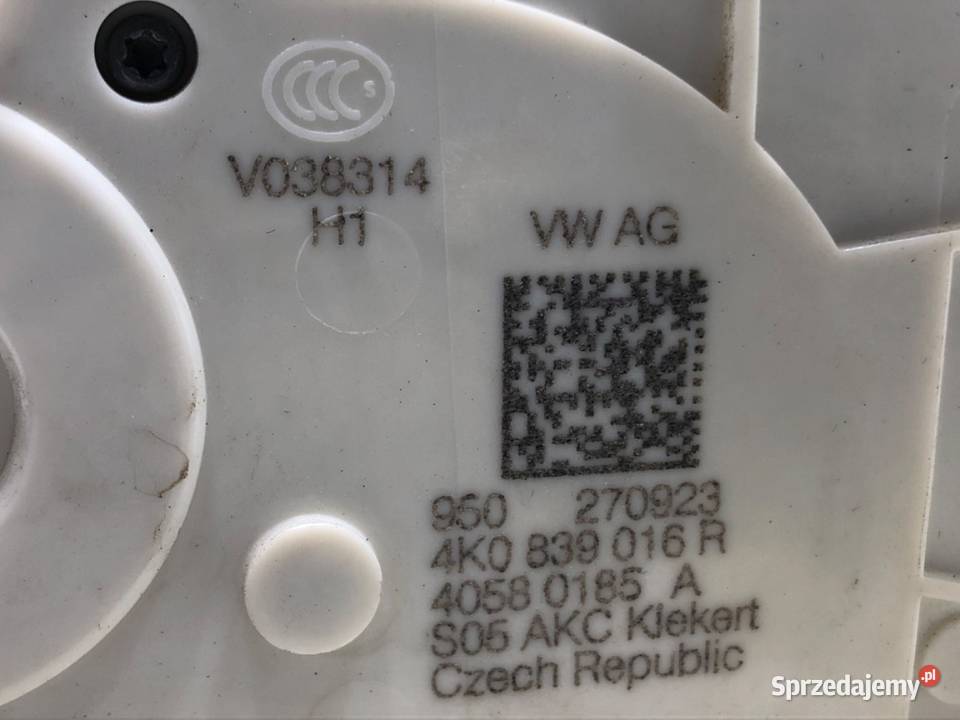 ZAMEK DRZWI PRAWY TYŁ AUDI A6 C8 Kombi