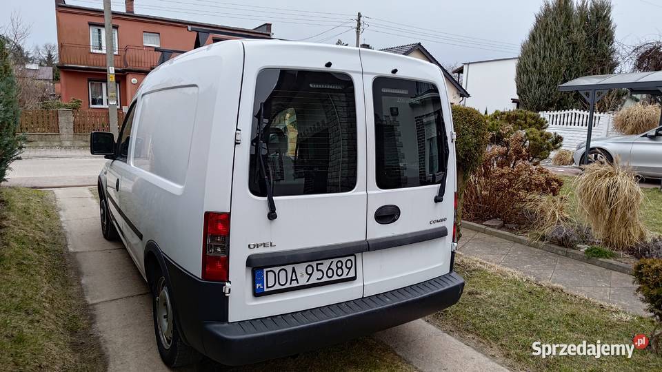Opel Combo 14 benzyna 2009 142 000 Jelcz-Laskowice