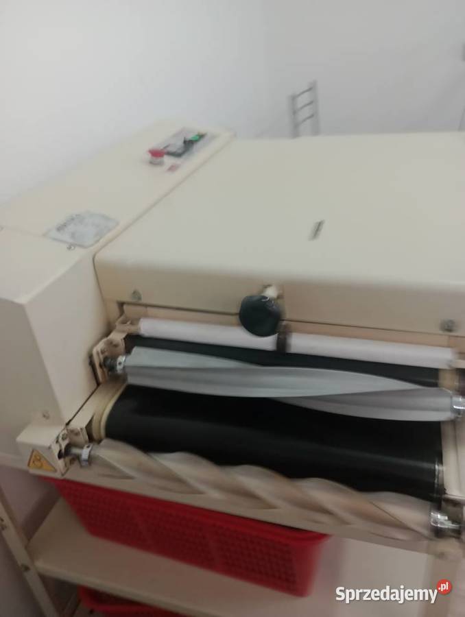 Klejarka odzieżowa taśmowa Oshima 450 GS Produkcja Wolbrom