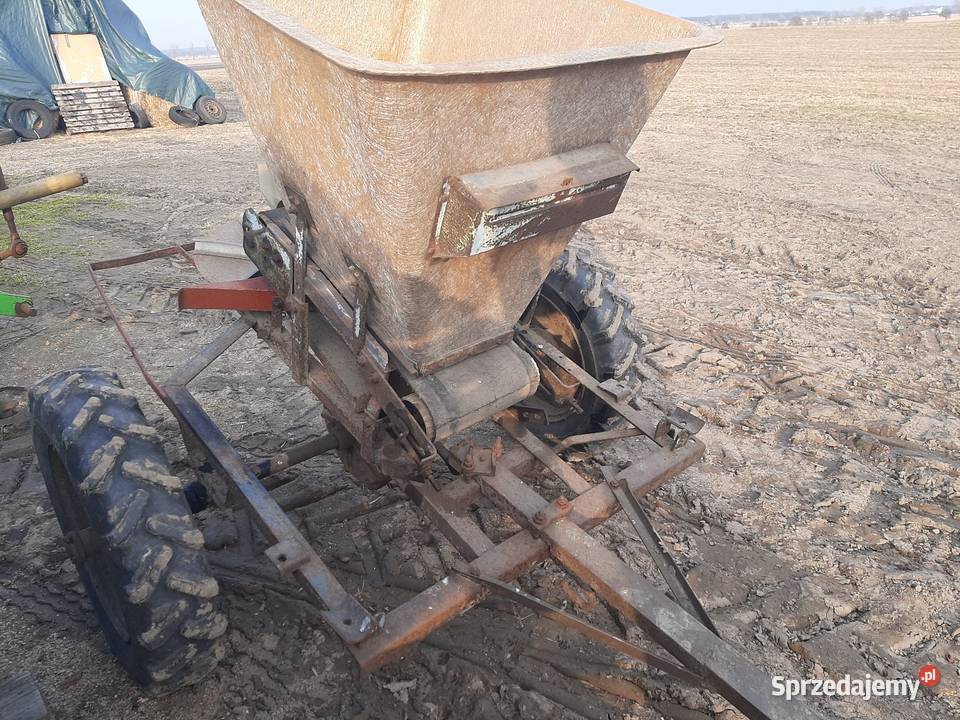 Rozsiewacz KOS nieuszkodzony Rozsiewacze nawozów Żnin