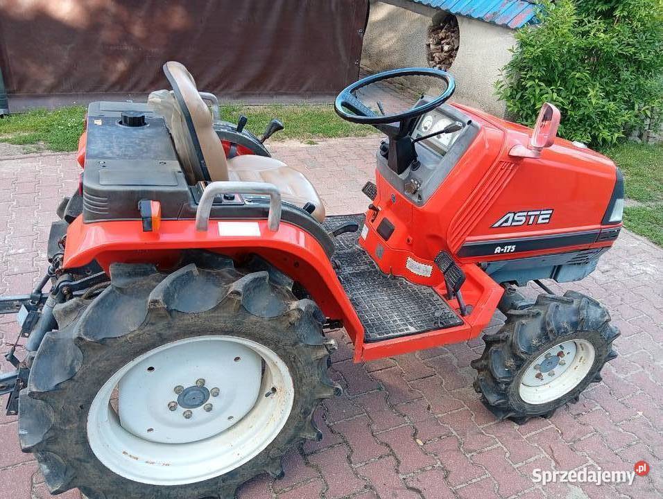 Kubota Aste A175 44 17 mały przebieg Piaski