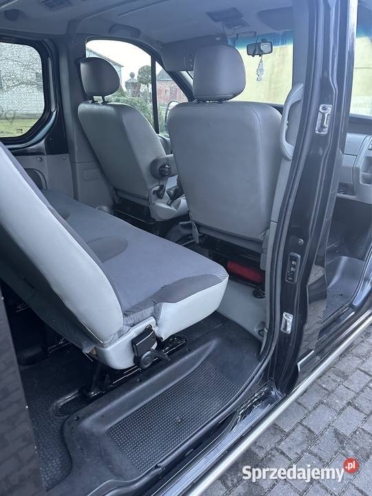 OPEL VIVARO 9 OSOBOWE Vivaro kujawsko-pomorskie Brodnica