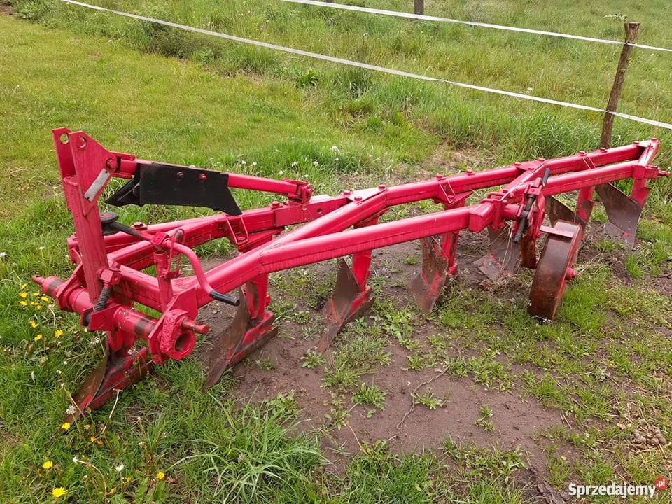 Pług podorywkowy 7 skibowy