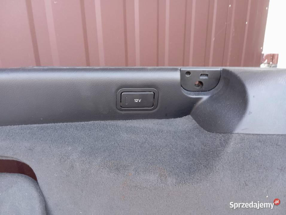 Audi a4 b5 polift kombi boczki bagażnika