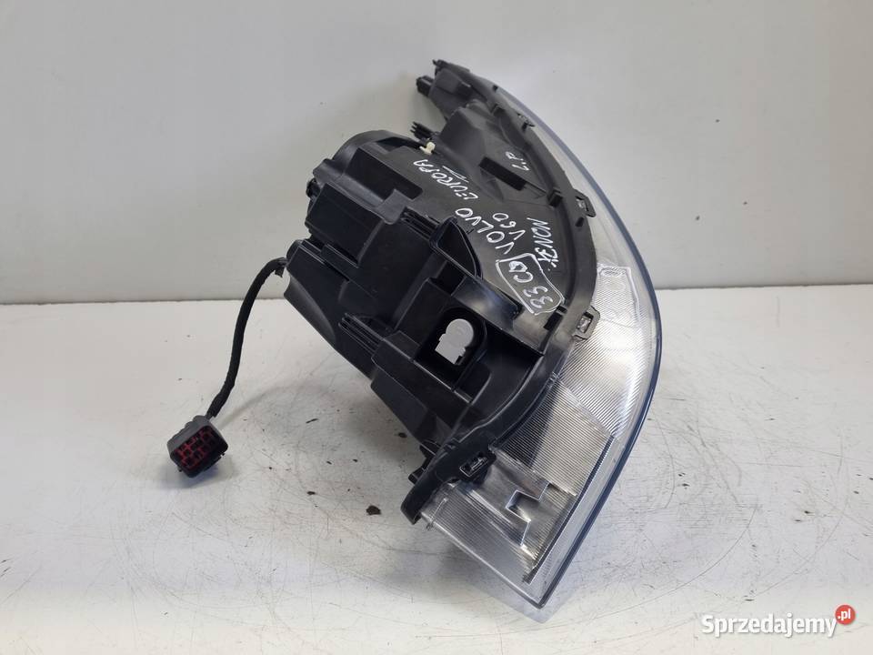 LAMPA LEWA Volvo V60 S60 II PRZEDNIA lewy przód sprzedam