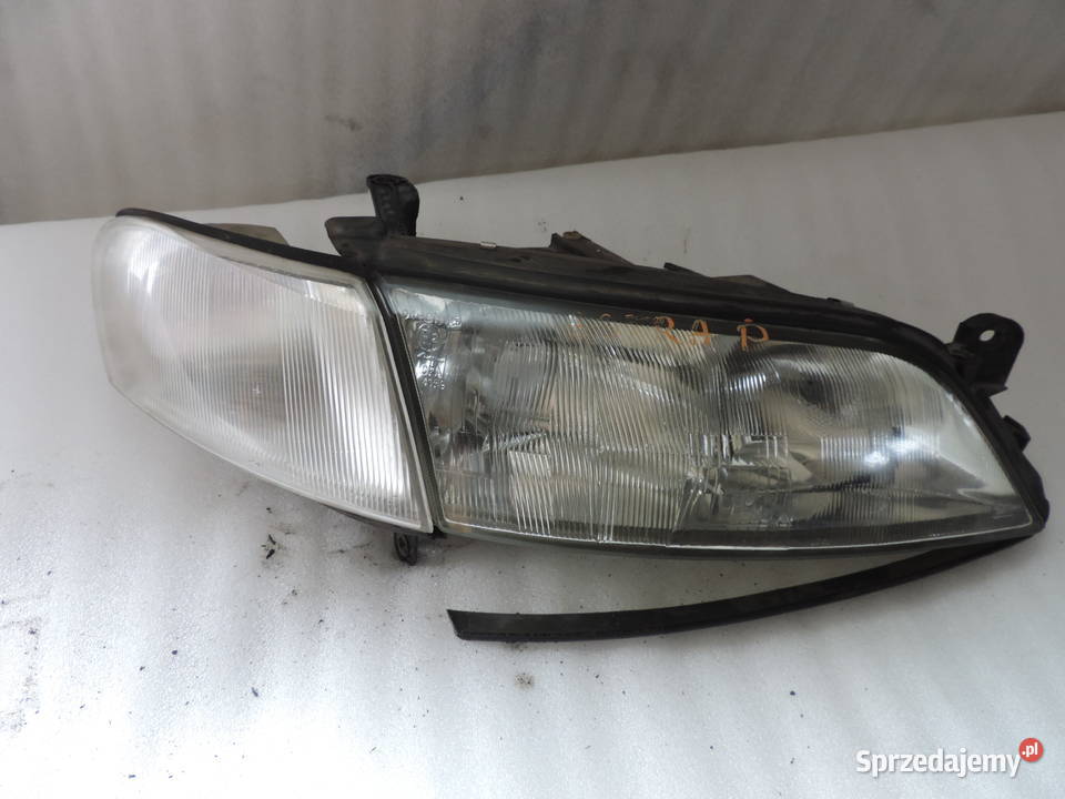 OPEL VECTRA B LAMPA PRAWA PRZEDNIA Nowy Sącz