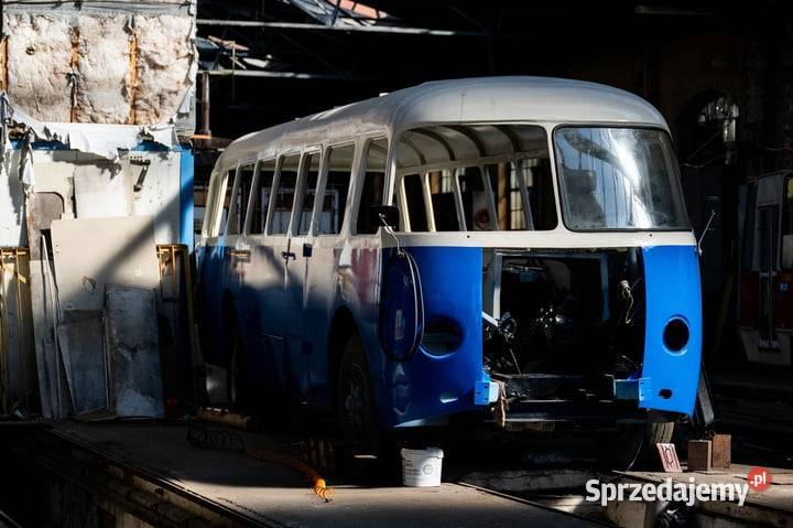 Jelcza ogórka szybę przednią sprzedam połowke Rok produkcji 1980 podkarpackie Jarosław sprzedam