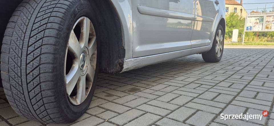 VW TOURAN 1900 TDI5OSOBOWY srebrny