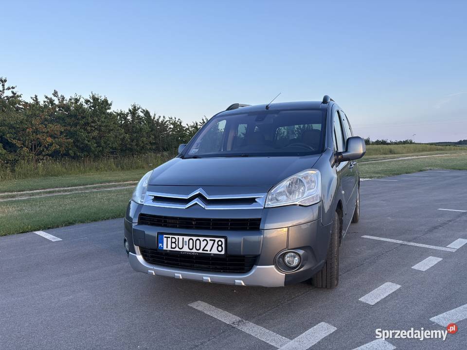 Citroen Berlingo 16 HDI 148500km Stopnica