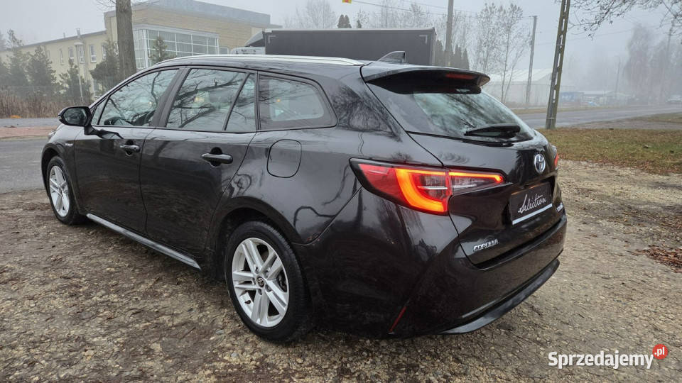 Toyota Corolla 18 HSD FVat 23 Ast Parkowani Otwock Mały