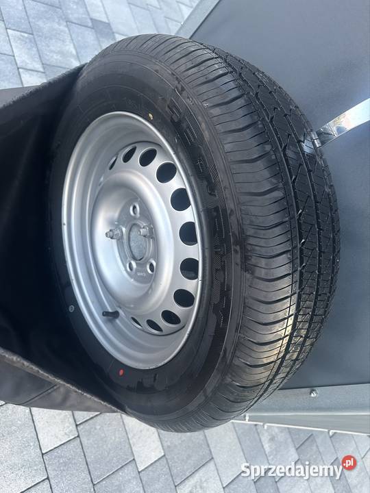 Przyczepa do przewozu 2 koni dmc 2400 stan Mokra