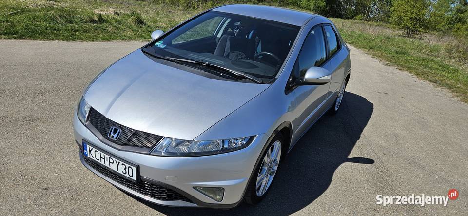 Honda Civic VIII UFO 18